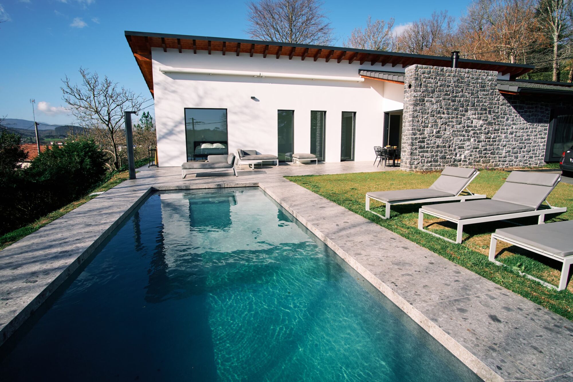 PISCINE | Reinold construction alsacienne Création et aménagement paysager extérieur proche de Colmar et Saint-Louis Mulhouse 1